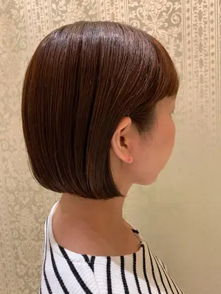 ショート 高槻裕二 ショートボブ縮毛矯正のヘアスタイル