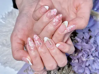 ミディアム カラー ネイル Lea NAILsalon所属・Le’a NailSalonのネイルデザイン