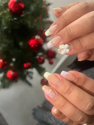 ネイル butterflower所属・藤井 里世のネイルデザイン