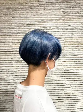 ショート カラー 嶋田 ゆきのヘアスタイル
