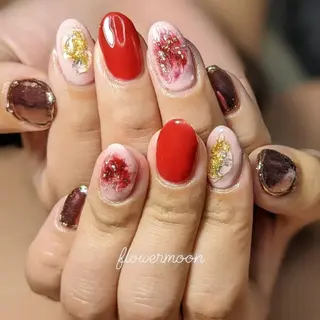 ネイル フラワー ムーンのネイルデザイン