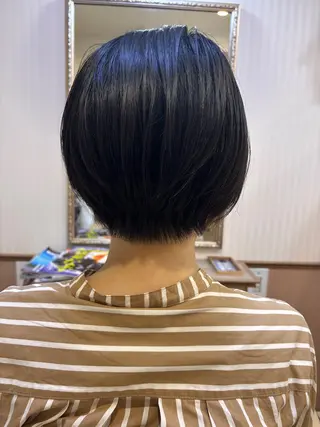 ショート シンセティックヘアデザイン所属・吉井 愛のヘアスタイル