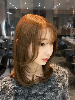 カラー ハッシュカット🖤 レイヤー/透けカラーのヘアスタイル