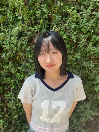 ミディアム L.O.G　OMOTESANDO所属・柏木 理那のヘアスタイル