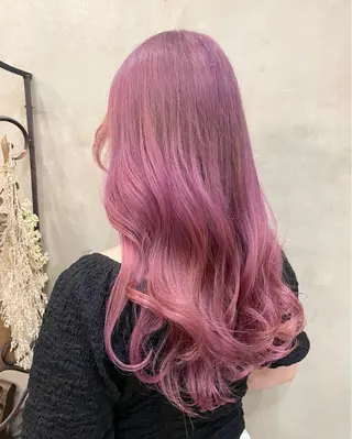 ロング カラー ヘアアレンジ 【ピンク/韓国ヘア/ ヘアセット】亜海のヘアスタイル