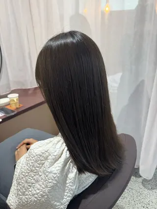 ミディアム 【YOKE】　西田 乃那のヘアスタイル