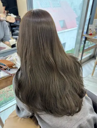 ロング カラー remi 🐺𓈒𓏸◌のヘアスタイル