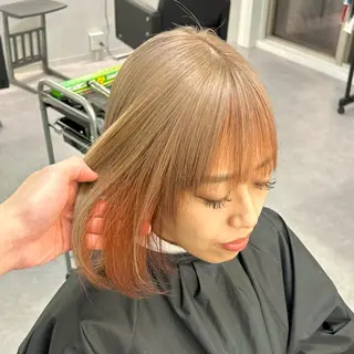 カラー 大阪ケアブリーチ/ ミルクティーベージュのヘアスタイル