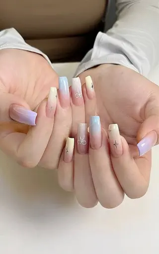 ネイル T. Leeのネイルデザイン