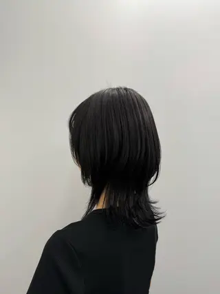 ミディアム カラー SARINA ROCCO3rdのヘアスタイル