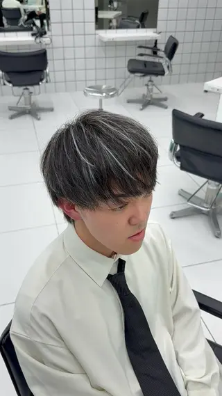 カラー メンズ 渋谷ブリーチカラー/ デザインカラー/優希のヘアスタイル