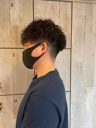 パーマ メンズ ひなた 艶カラー/渋谷のヘアスタイル