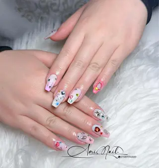 ネイル Ami Nailsのネイルデザイン