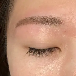 アイブロウ まつげと眉毛のお店Sakura Lash【サクララッシュ】所属・【ダメージケア特化】 🌸 サクララッシュの眉毛・アイブロウイメージ