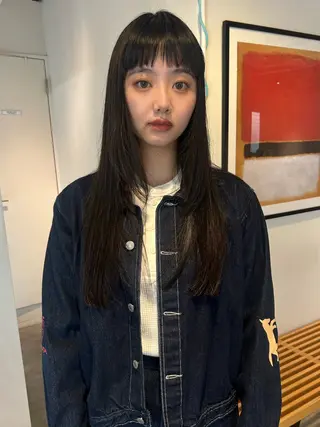 ロング カラー Loom.所属・村上雅人 ナチュラルモードのヘアスタイル