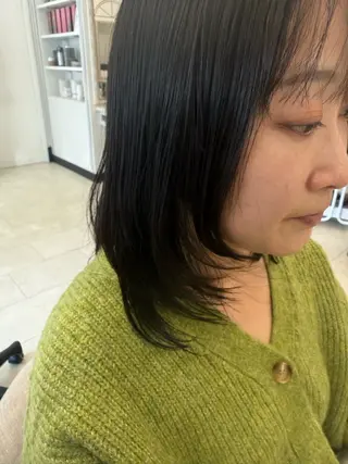 セミロング Eclat【エクラ】所属・三上 莉里のヘアスタイル