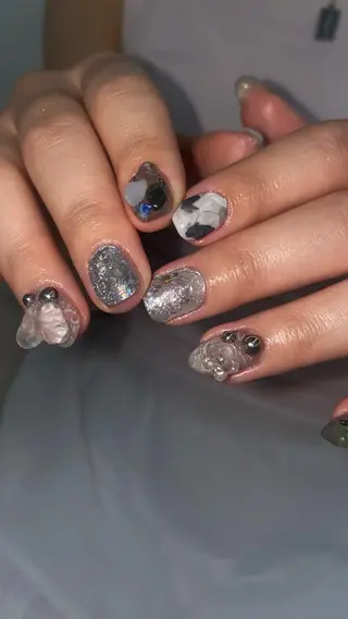 ネイル ルル　シェアサロン所属・tome much kyokaのネイルデザイン