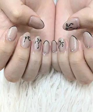 ネイル 會田 瑠衣のネイルデザイン