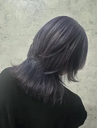 セミロング カラー Moe by aria所属・飯田 冴のヘアスタイル