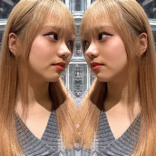 セミロング カラー Ma cherie by Lond所属・ハイトーン/ ブリーチAikaのヘアスタイル