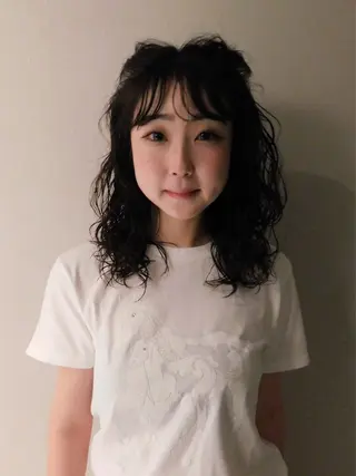 ミディアム パーマ neneka レイヤーカット🍀のヘアスタイル