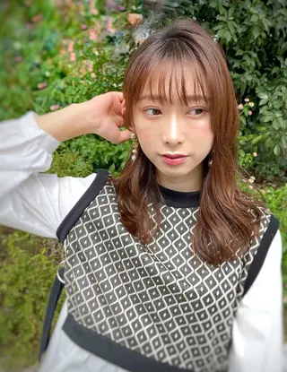 セミロング カラー eins.hair所属・過去一の柔髪ヘア 🌿einshairのヘアスタイル