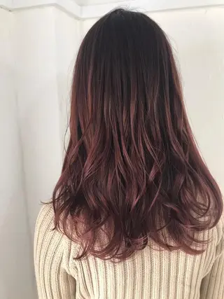 ロング カラー 丸山 史香のヘアスタイル