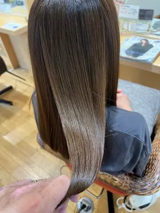 ロング カラー 鈴木 結のヘアスタイル