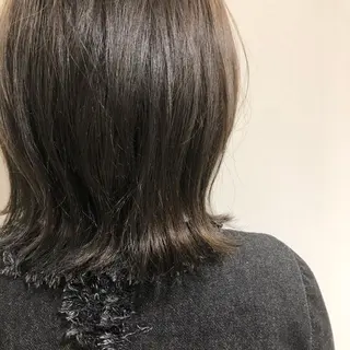 ミディアム 白土 さくらのヘアスタイル