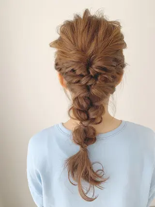 ヘアアレンジ AKANE 【zina新宿】のヘアスタイル