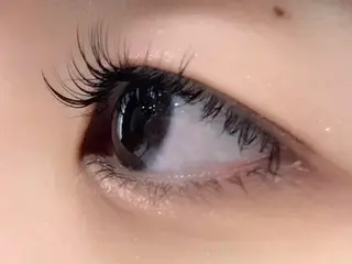 マツエク・マツパ 岡田詩織 MODE Ks松原店のヘアスタイル