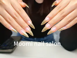ロング Moomi nail salonのネイルデザイン