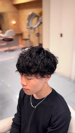 ミディアム パーマ メンズ 🔮メンズ縮毛矯正 毛流れパーマ💎竹永のヘアスタイル