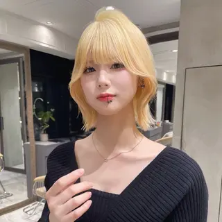 ショート 🥇KEN /レイヤー/艶カラーのヘアスタイル