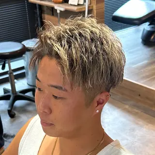 ショート カラー メンズ 苗村 阿旺のヘアスタイル