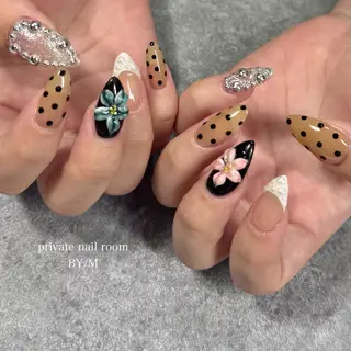 ネイル BY / Mのネイルデザイン