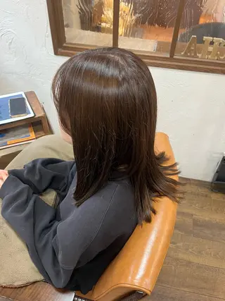 セミロング カラー 木 村のヘアスタイル