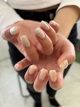 ネイル une／YUKINA 🫧大人nuanceのネイルデザイン