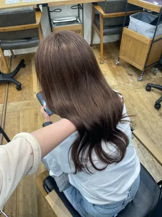 セミロング ブリーチカラー/ 細川はるかのヘアスタイル