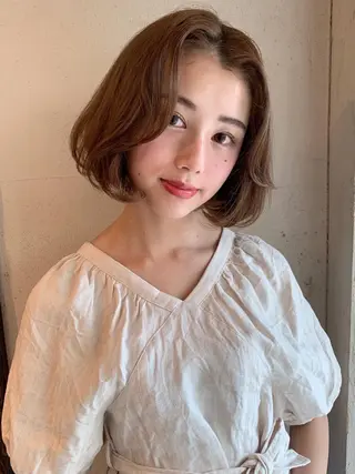 ショート カラー 透明感/オリーブ/ グレージュ/YUKAのヘアスタイル