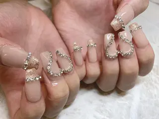 ネイル salon  Lilou所属・salon Lilouのネイルデザイン