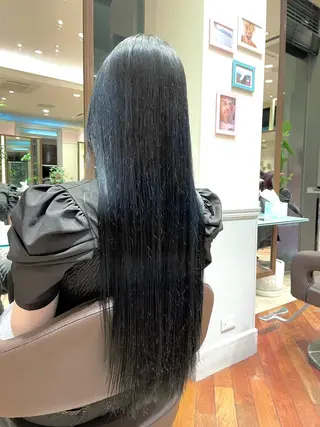 ロング カットモデル ヨネダのヘアスタイル