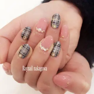 ネイル nailstudio ′ecole所属・nailstudio ′ecoleのネイルデザイン