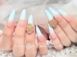 ネイル Nailsalon Vi+ももか🩷のネイルデザイン