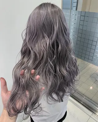 ロング カラー N° jillva ♦️川端裕司♦️のヘアスタイル