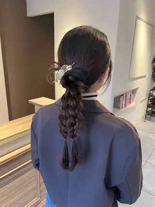 セミロング ヘアアレンジ 川越 輝梨奈のヘアスタイル