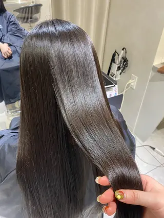 ロング SILVER／ フウカ✩.*＊のヘアスタイル