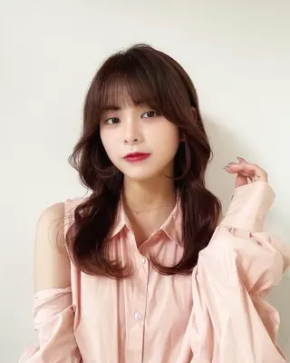 セミロング カラー ❤️ショートカット ・顔周りカット❤️のヘアスタイル