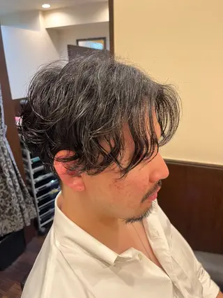 パーマ メンズ 阿部 桃子のヘアスタイル
