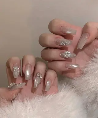 ネイル Lyna 池袋のネイルデザイン